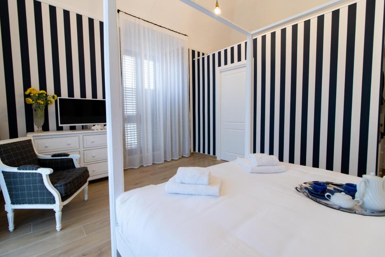Le Residenze Del Capitano Hotel Bari Exterior photo