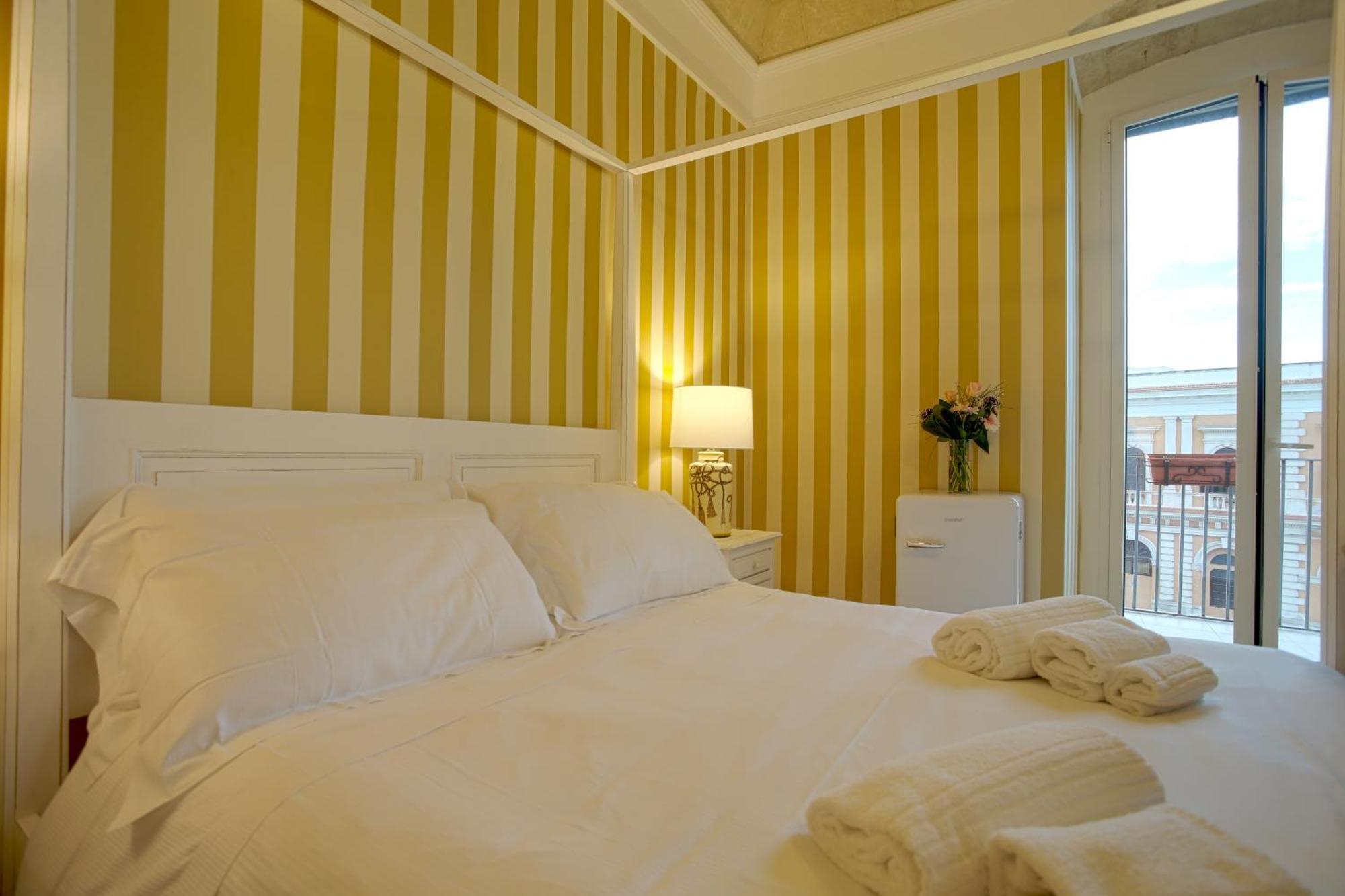 Le Residenze Del Capitano Hotel Bari Exterior photo