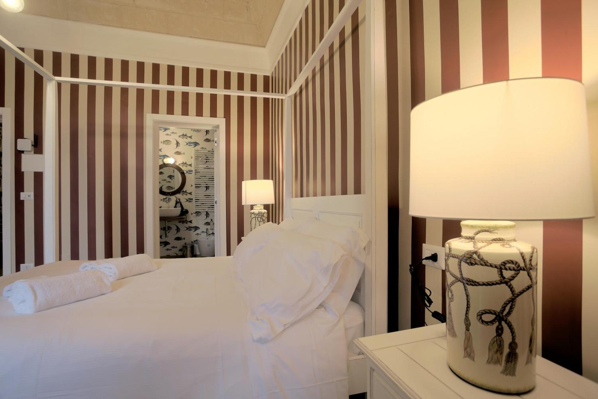 Le Residenze Del Capitano Hotel Bari Exterior photo