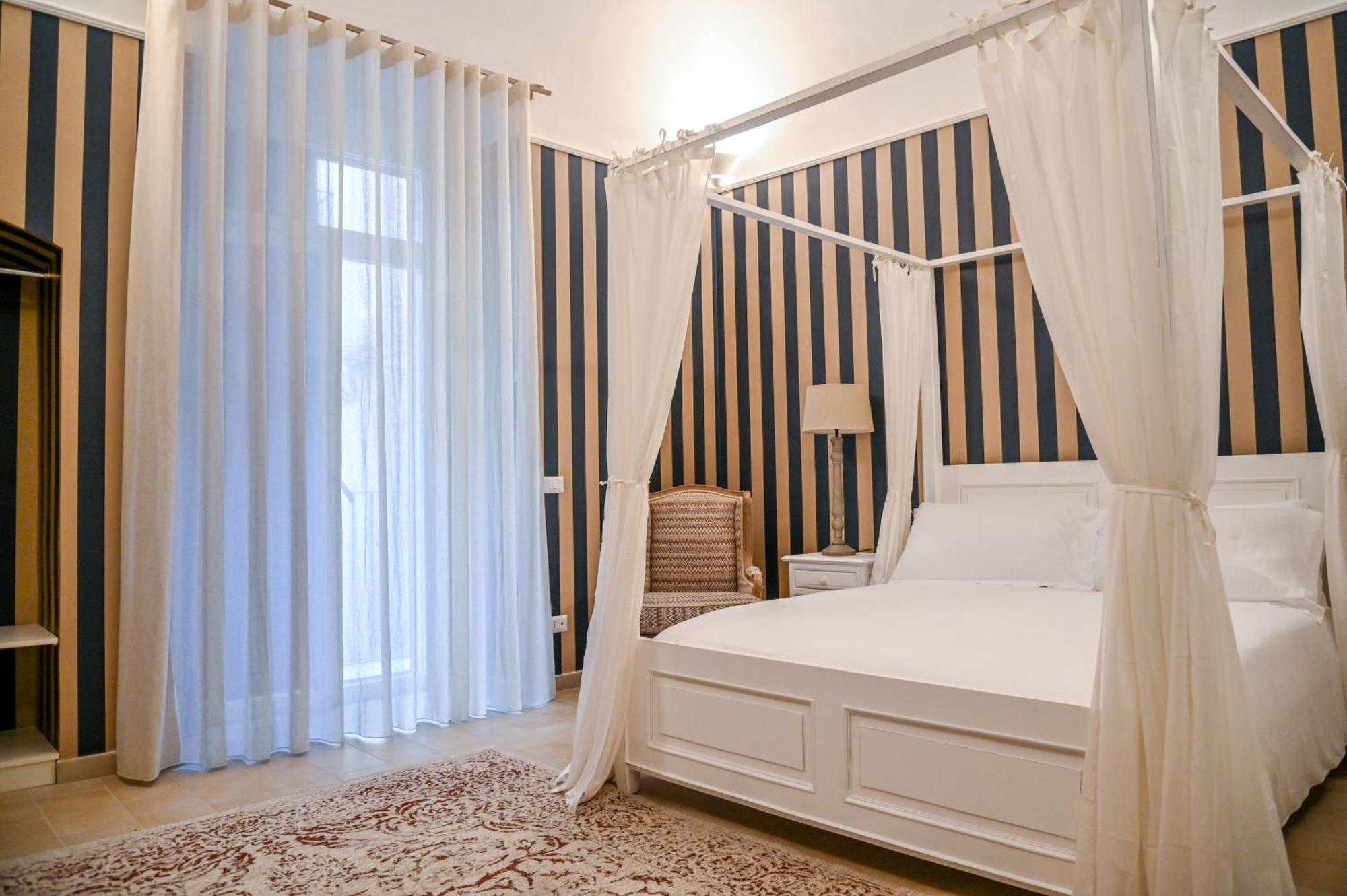 Le Residenze Del Capitano Hotel Bari Exterior photo